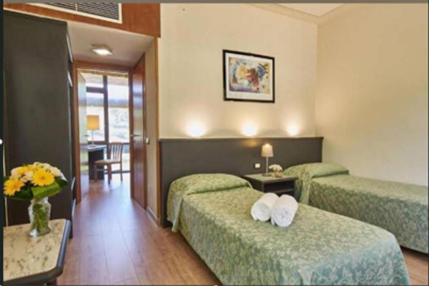 Hotel Lago Verde 3*